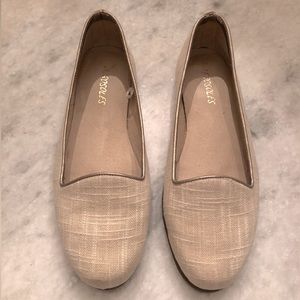 Women’s Size 7 1/2 Aerosoles Cushioned Summer Loafer Shoes Linen w/ Gold Accents